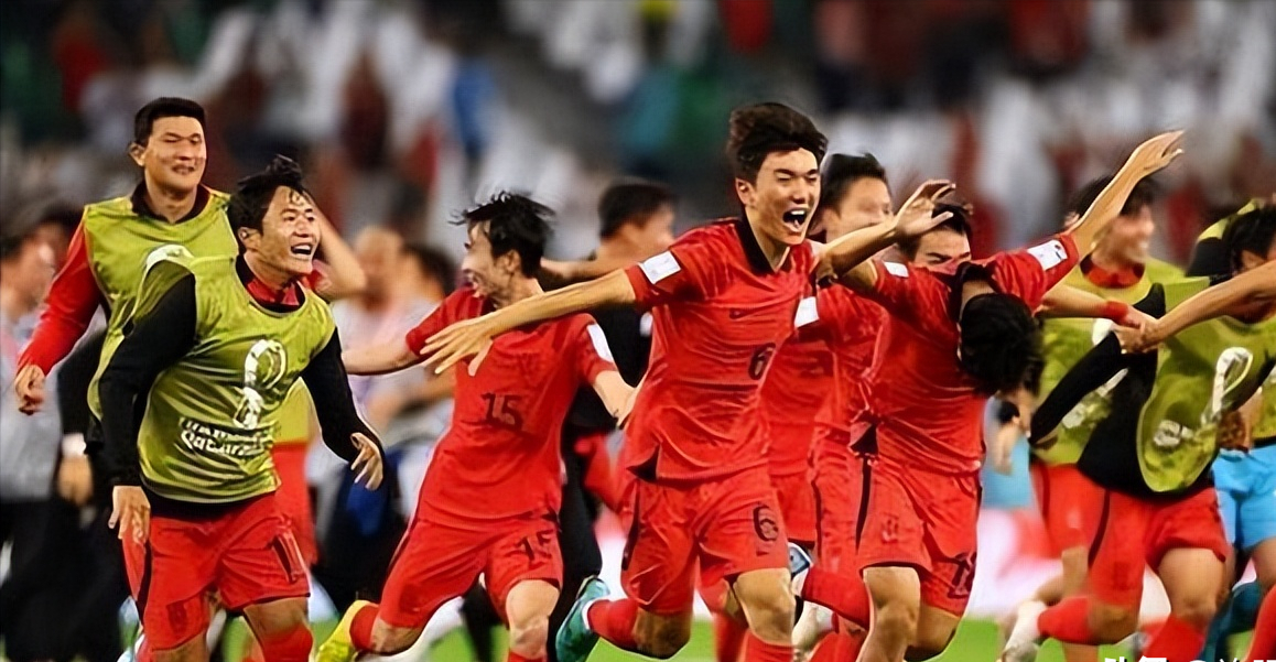 包含中国足球联赛中球队的精彩表现的词条