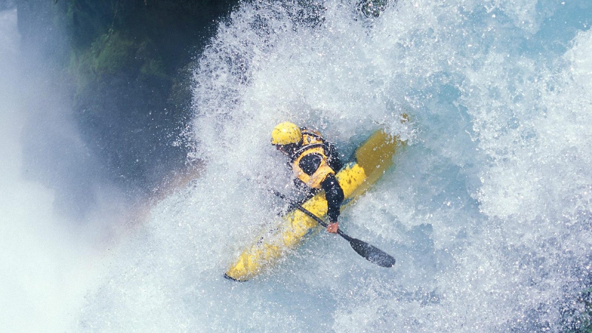 萨内一锤定音,多特蒙德力克塞维利亚,欧冠赛场再显德甲坚韧