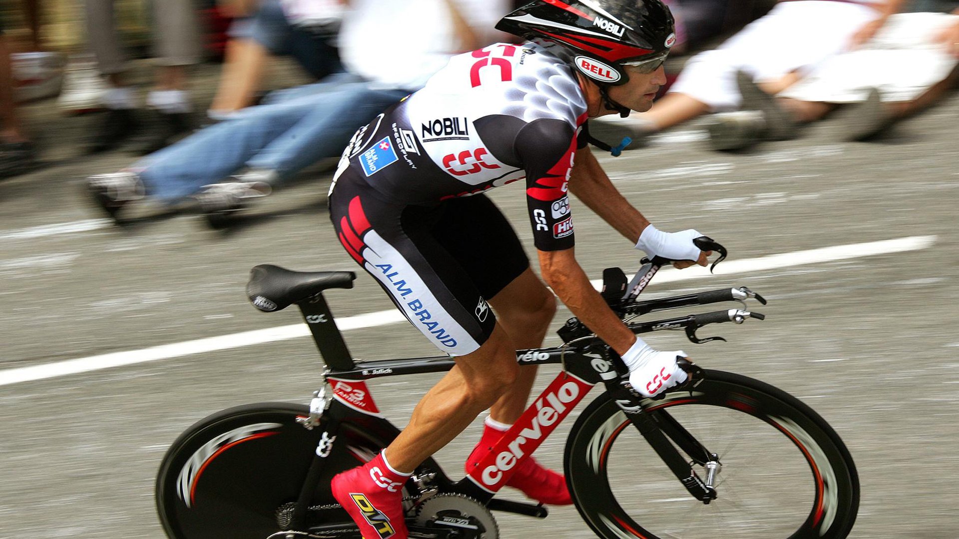 伊布一锤定音，曼城轻取威尔士展现战术唯一性