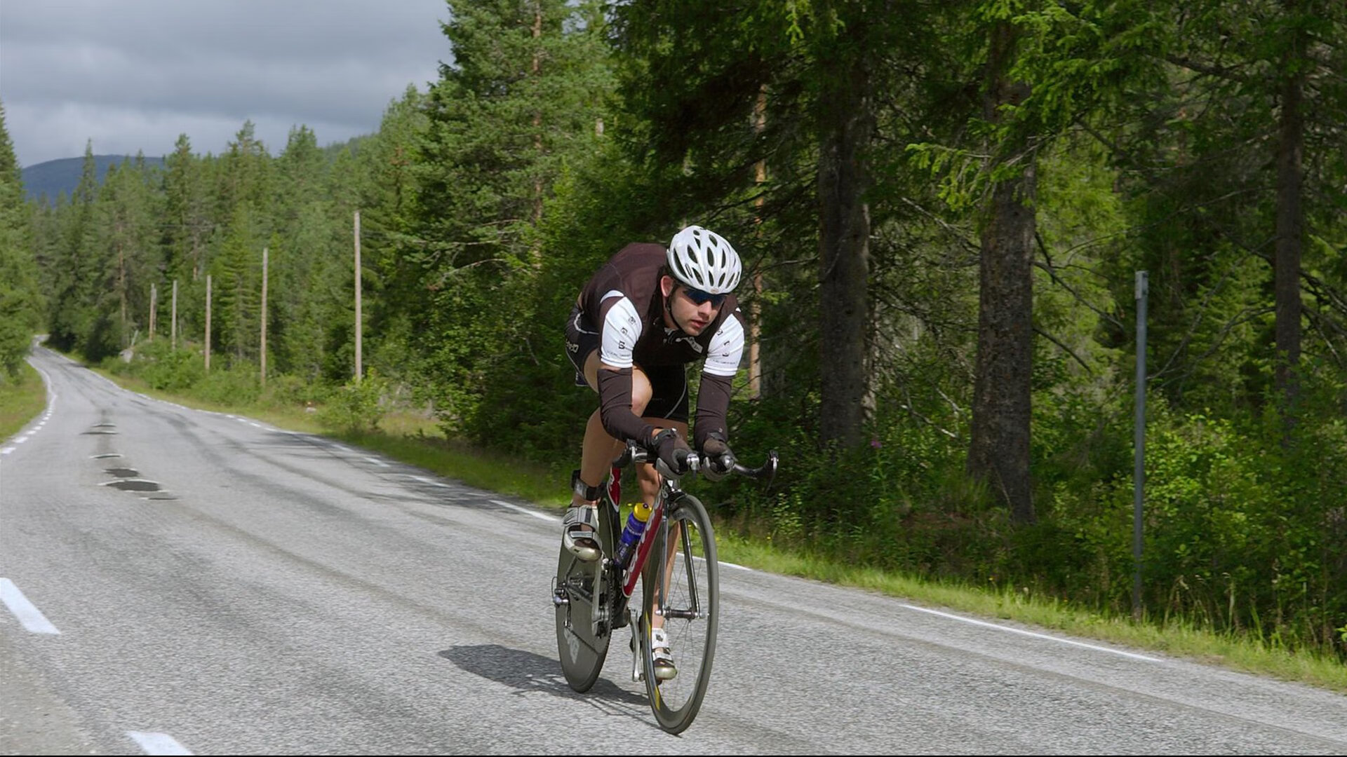 奥运周期关键战，弗拉霍维奇接管比赛，里昂连续得分压制日本